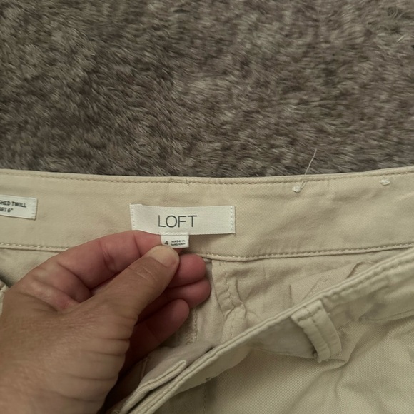 LOFT The Washed Twill Women's Tan Shorts Size 4 - Picture 3 of 4